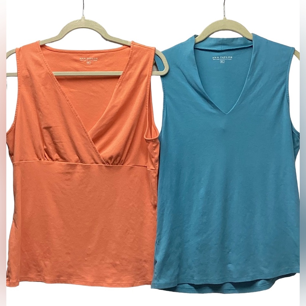 Ann Taylor sleevelessv Neck tops. Orange And Turquoise Size XL